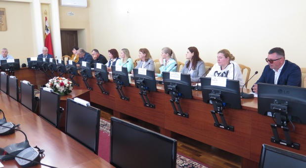 Состоялось очередное заседание Смоленской трехсторонней городской комиссии по регулированию социально-трудовых отношений