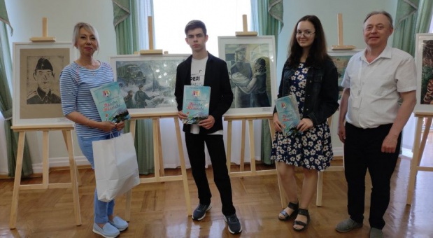 Юные смоленские художники приняли участие в пленэре «Краски Могилева»